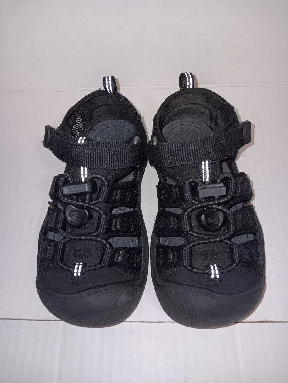 KEEN LITTLE BOYS SIZE 
